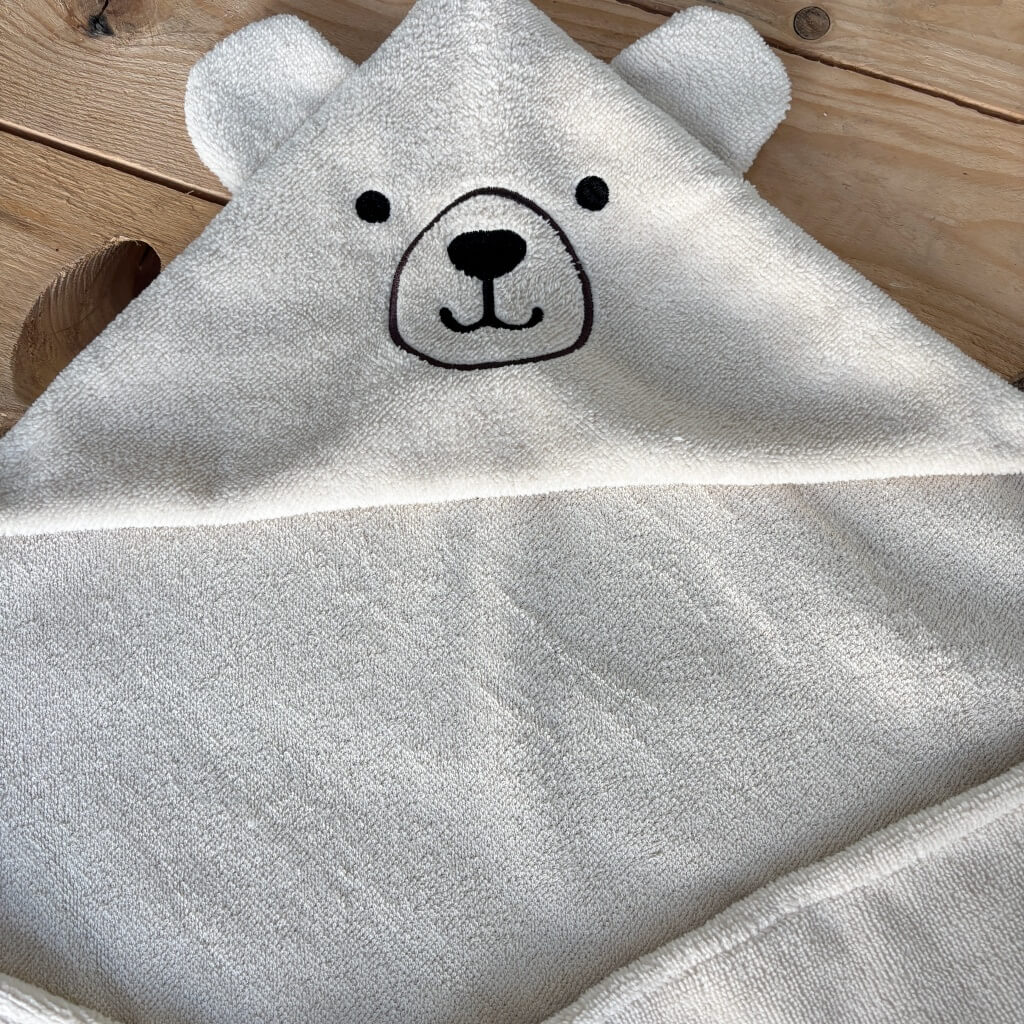 Cape de bain bébé animaux – Modèle ours en éponge bambou beige | Fait main – Image 2