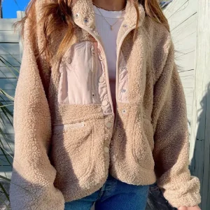 Veste polaire moumoute élégante et confortable : Luna