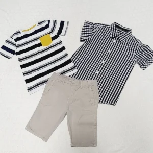 Ensemble – 8 ans – Tee-shirt okaidi – chemise kiabi – short kiabi