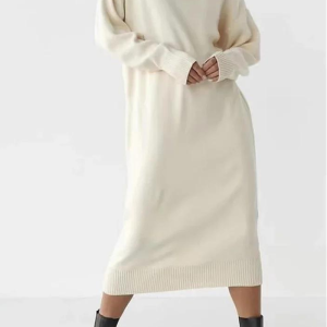 Robe d&rsquo;hiver manche longue en maille beige style décontracté midi 2025