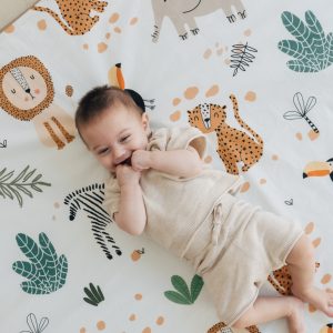 Tapis d’éveil bébé motif savane – 110x140cm